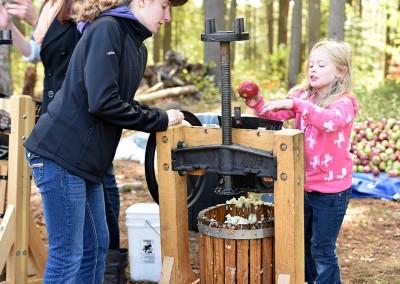apple pressing at the Homestead Fest